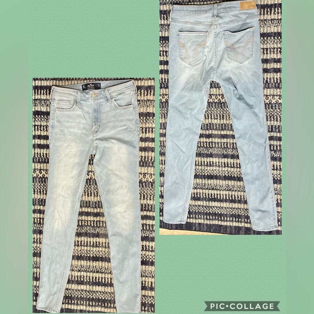 Hollister Size 5R light blue straight legged high rise jeans